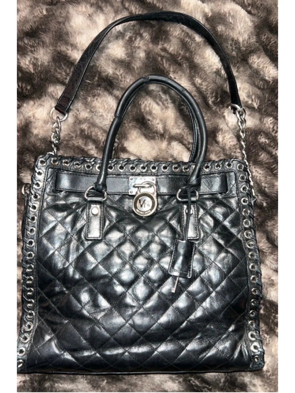 Women's Michael Kors Quilted Hippie Grommet Hamilton